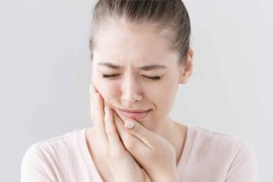 Root Canal vs. Tooth Extraction: Making the Right Choice